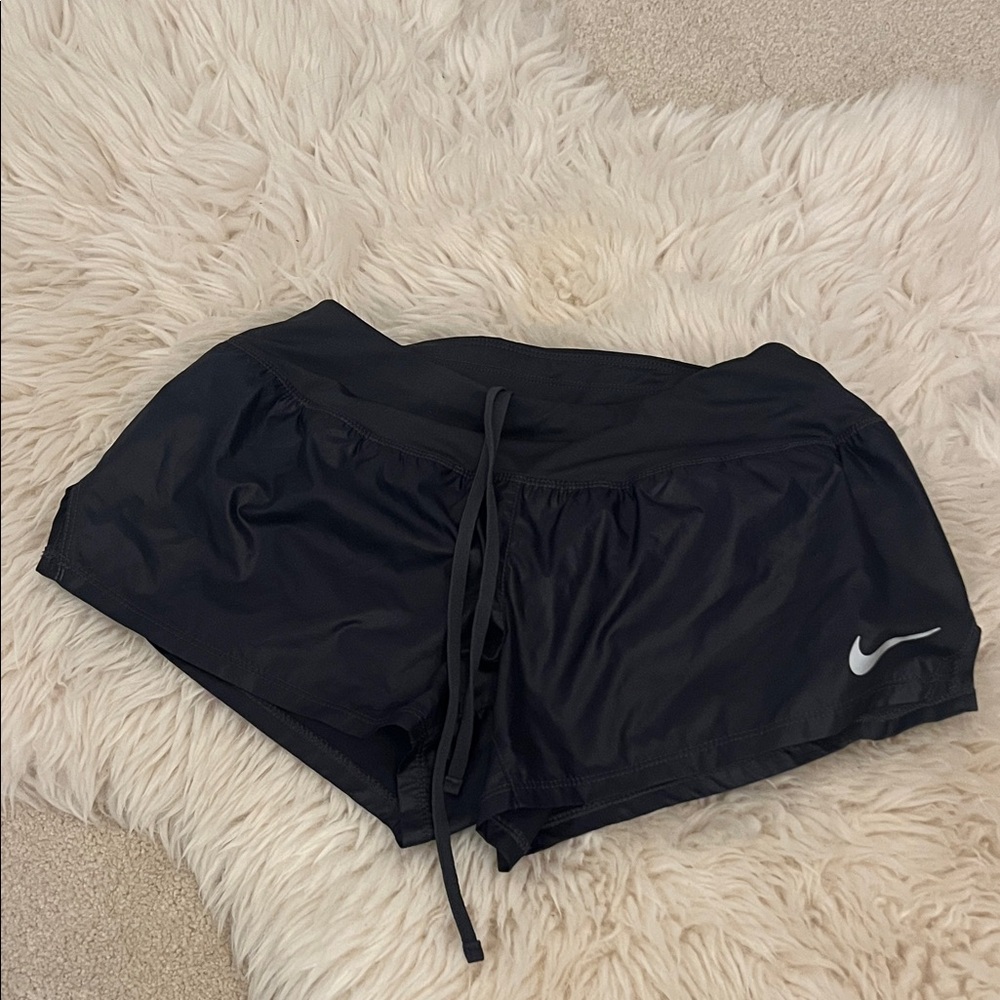 Nike Women's Dark Blue Athletic Shorts size small